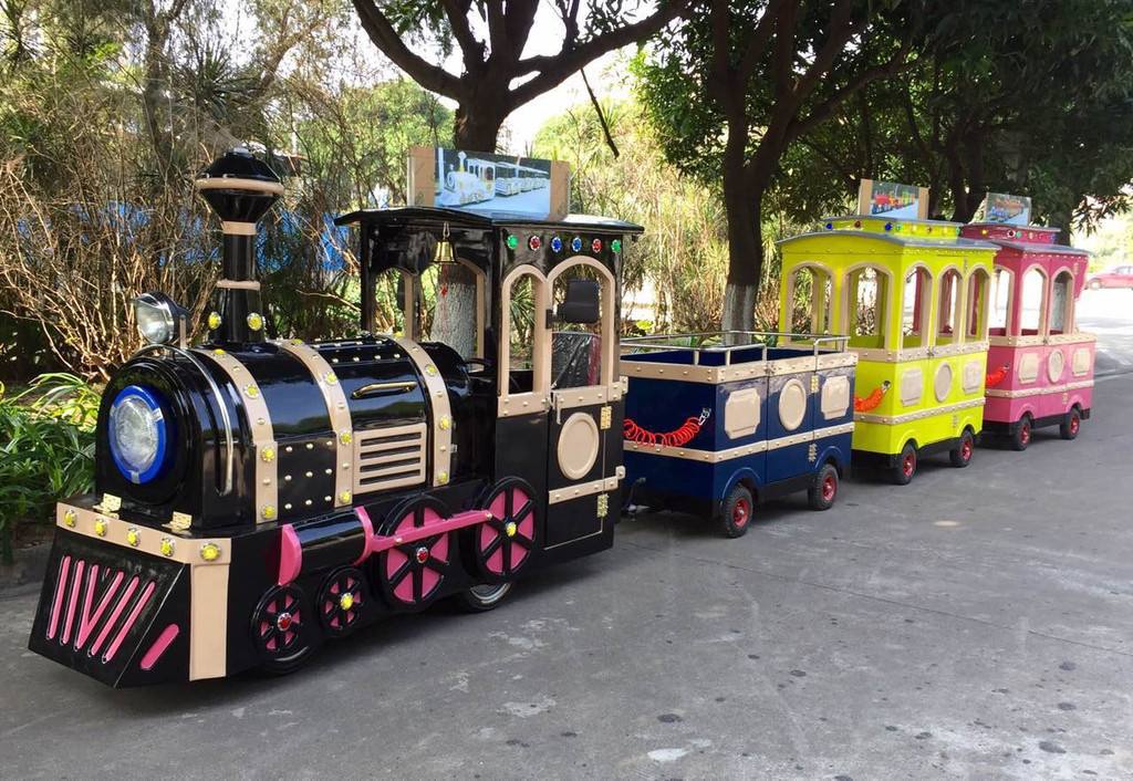 吐鲁番新品游乐小火车商场公园景区旅游观光游乐设备